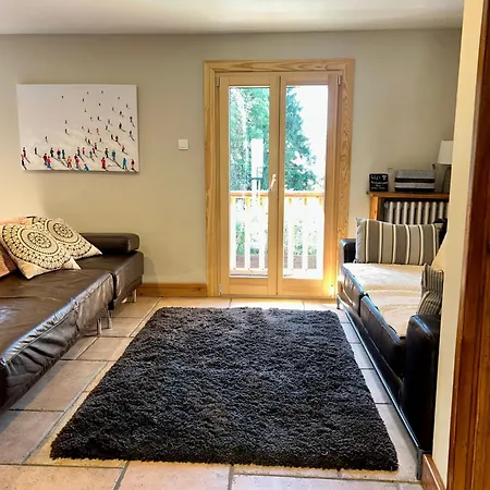 Appartement 3 Bedrooms, Whole Floor, New Kitchen, Town Centre