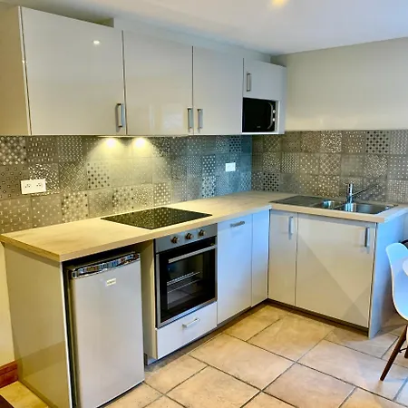 Apartmán 3 Bedrooms, Whole Floor, New Kitchen, Town Centre Chamonix