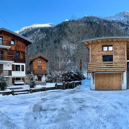 3 Bedrooms, Whole Floor, New Kitchen, Town Centre Apartmán *